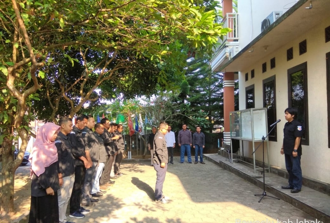 Bawaslu Lebak Giat Melaksanakan  Apel Pagi  