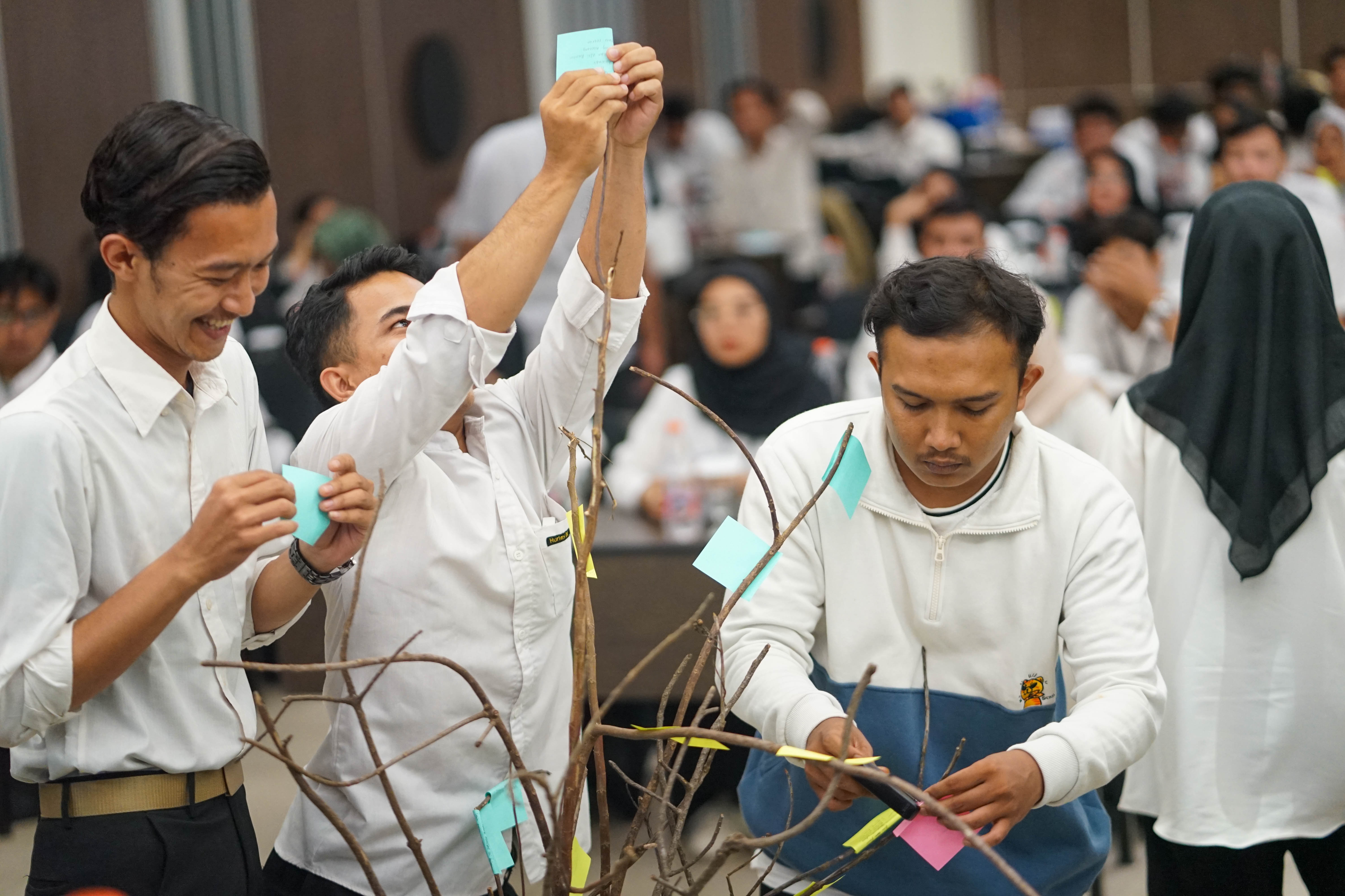 Penempelan "Pohon Harapan"