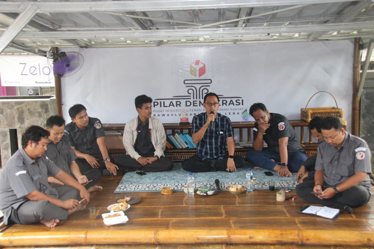 rapat