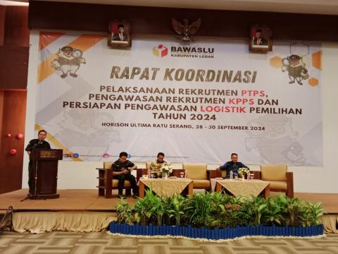 ketua Bawaslu Lebak saat sambutan